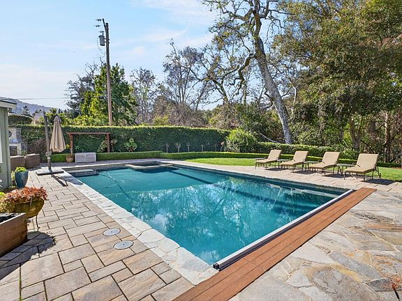 4th image of 14041 Jerries Dr