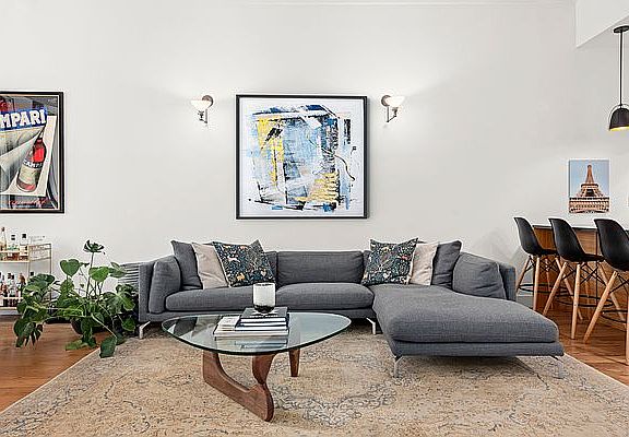 3rd image of 105 5th Ave APT 4A