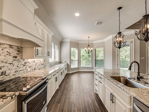 4th image of 1818 N Harbor Ct