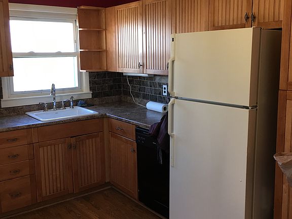 2nd image of 486 Main Street # Top Floor