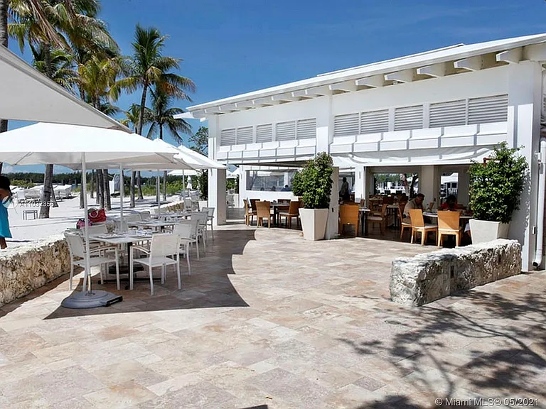 19126 Fisher Island Dr #19126 — Photo 49