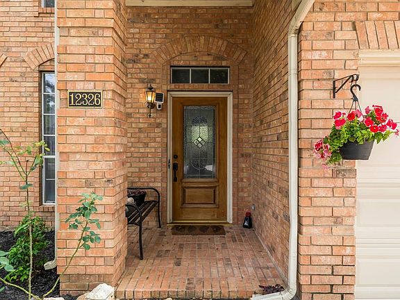 2nd image of 12326 Lusterleaf Drive