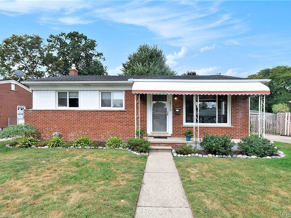 1st image of 28257 Couzens Ave