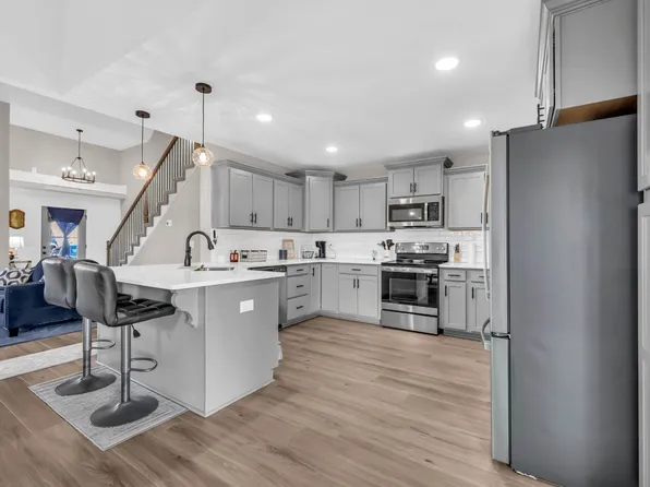 834 Limestone Way, Clarksville, TN 37043