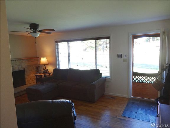 5th image of 6326 186th St SW