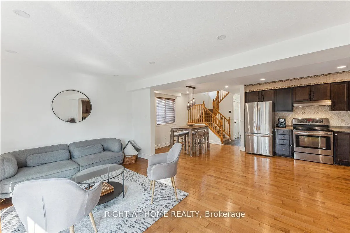 3 bed, $2,999 — Photo 4