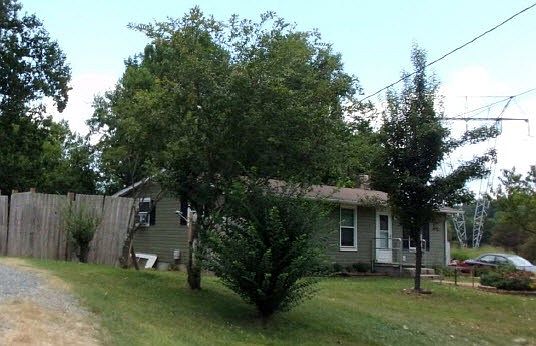 2nd image of 1037 Eaffa Ln