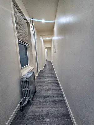 Building, photo 2
