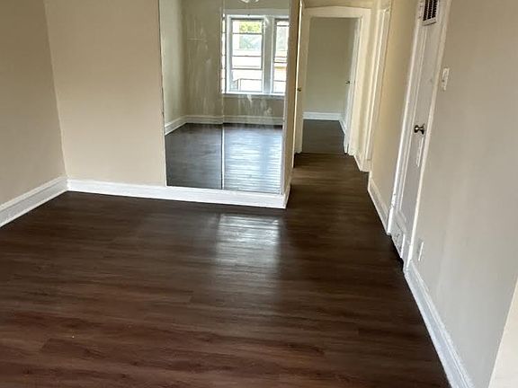 4th image of 2917-21 W 24th Blvd #1B