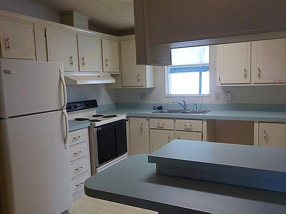 5th image of 428 Victoria Dr