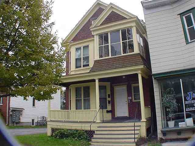 2nd image of 414 Delaware Ave