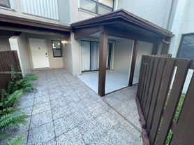 10302 NW 9th Street Cir