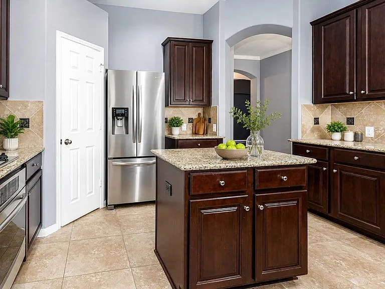 14322 Baron Creek Ln — Photo 3