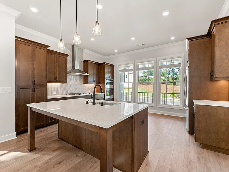 114 Stonehouse Dr — Photo 24