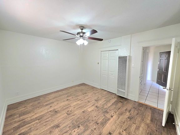 4th image of 1549-1555 Linden Ave #1553A