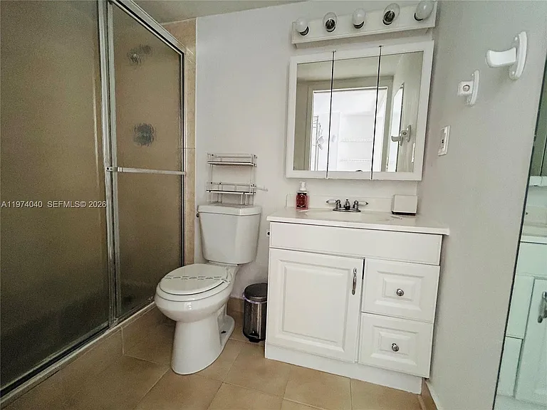 17021 N Bay Rd #219 — Photo 33