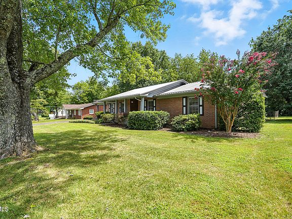 4th image of 211 Bonita Dr