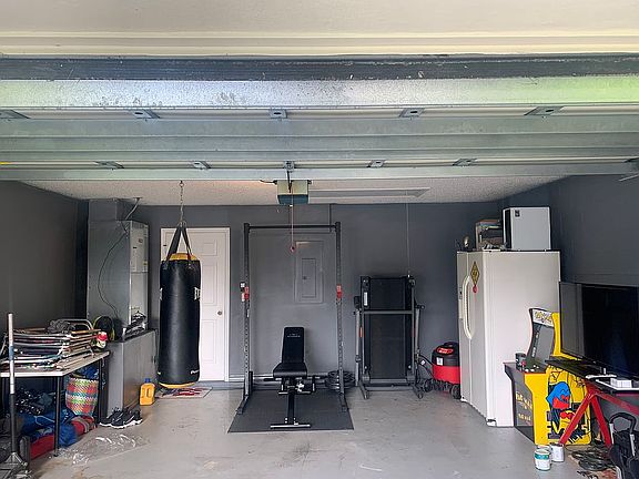3rd image of 1618 Sumatra Ave