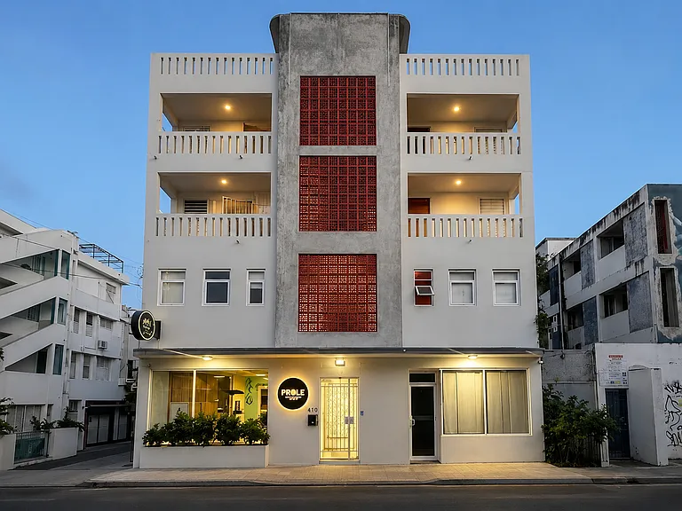 619 Calle Ernesto Cerra #3B — Photo 1