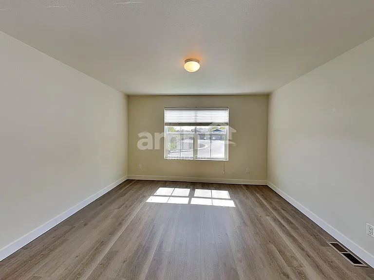 1719 Blacktail Ln — Photo 21