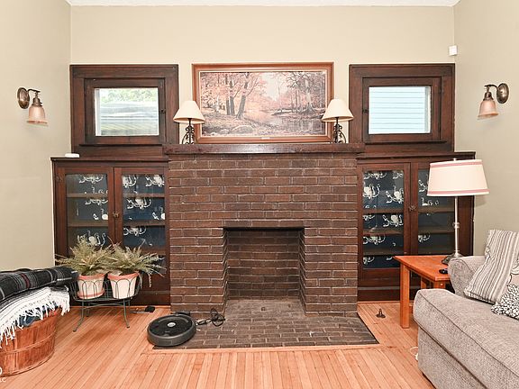 4th image of 611 Wallace Ave