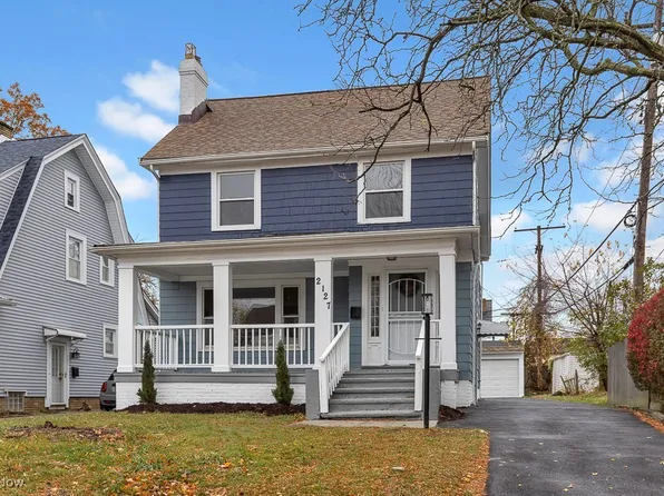 2127 Rossmoor Rd, Cleveland Heights, OH 44118