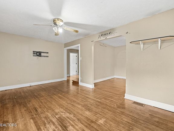 4th image of 713 Rutledge Ave