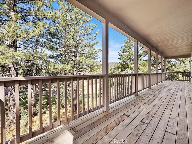 1813 Woodland Dr — Photo 40