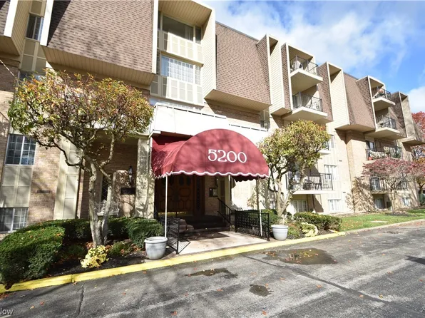 5200 West Blvd APT 303, Youngstown, OH 44512