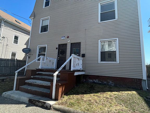 2nd image of 158 Woodbine St APT 1B