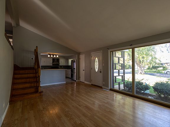 3rd image of 4005 W 106th St