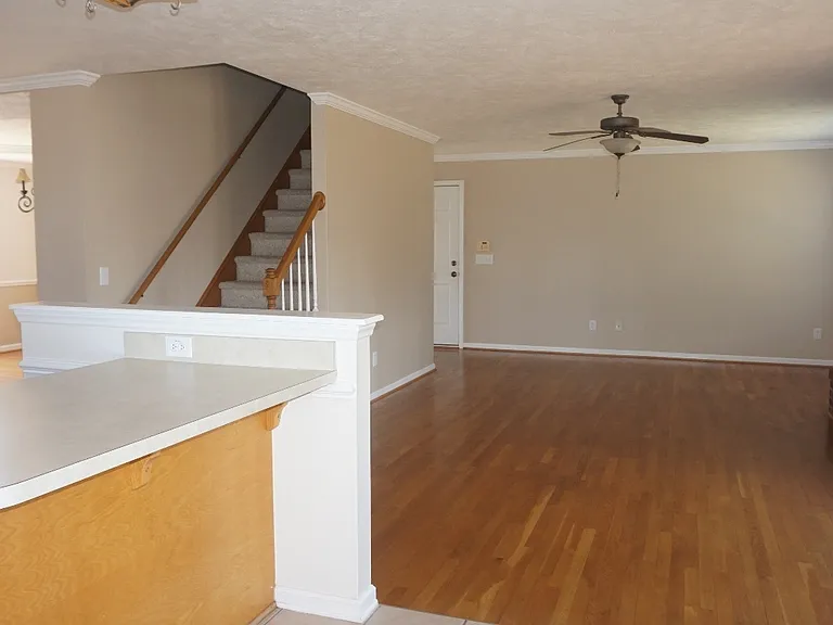 87 Arlington Dr — Photo 15