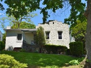 707 Old Post Rd, Mamaroneck, NY 10543