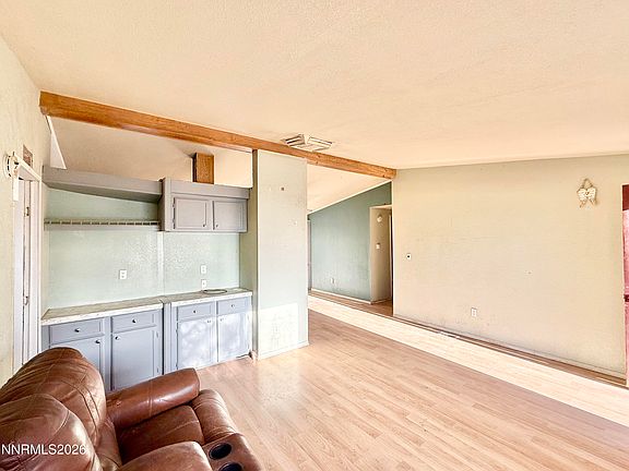 3rd image of 518 Northgate Dr