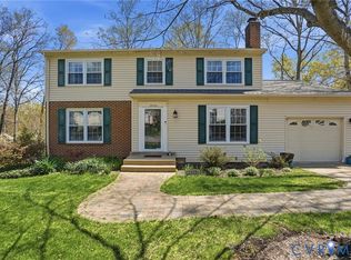 12008 Willowood Dr, Woodbridge, VA