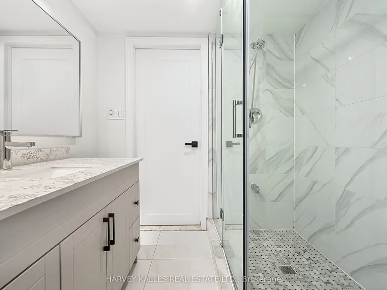 67 Robinglade Dr #BASEMENT — Photo 21