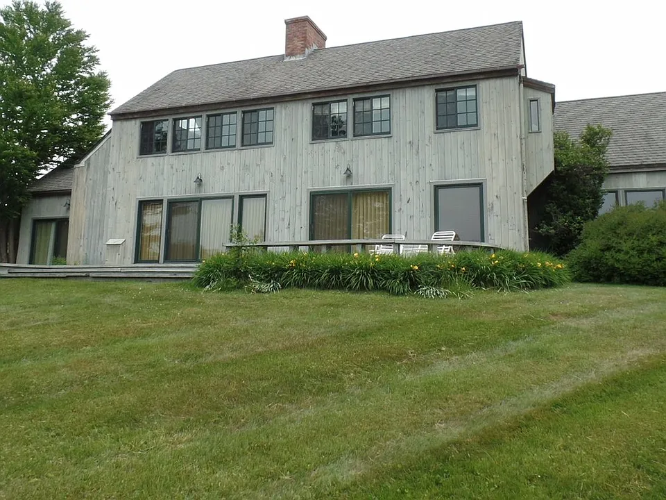 11 Old Dana Rd