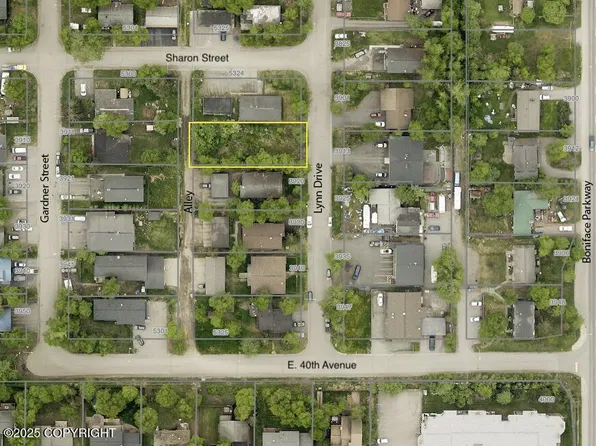 3910 Lynn Dr, Anchorage, AK 99508