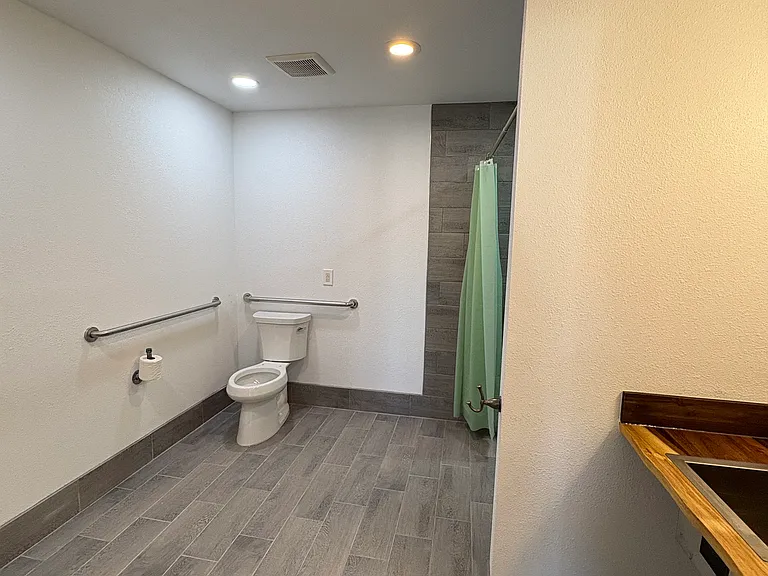 4209 Warda Ave #E — Photo 5