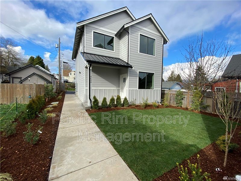 1st image of 4634 S Yakima Ave #B