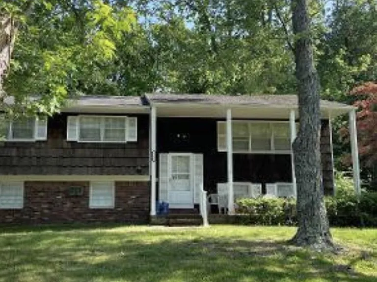 416 Brookside Ave — Photo 1