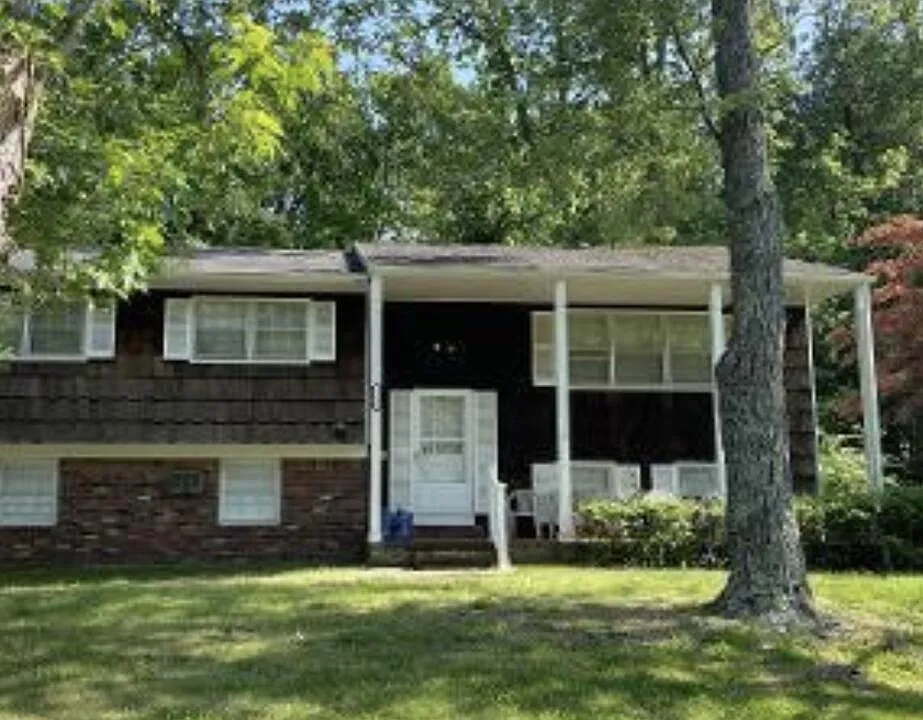 416 Brookside Ave