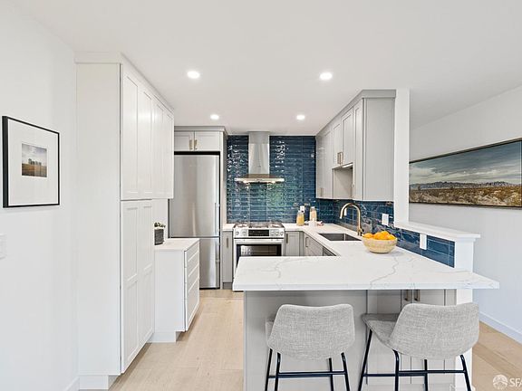 4th image of 159 4th Ave #6