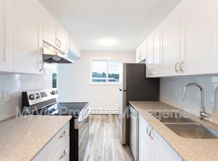 10045 154th St NW, Edmonton, AB T5P 2H1