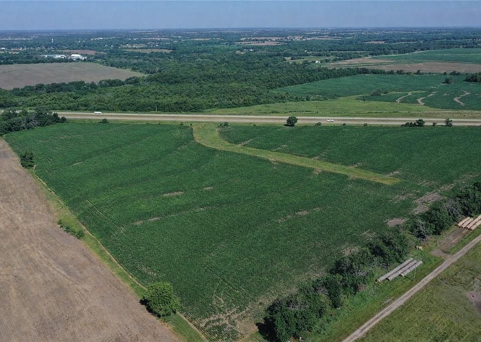 2nd image of Pleasant Valley Rd