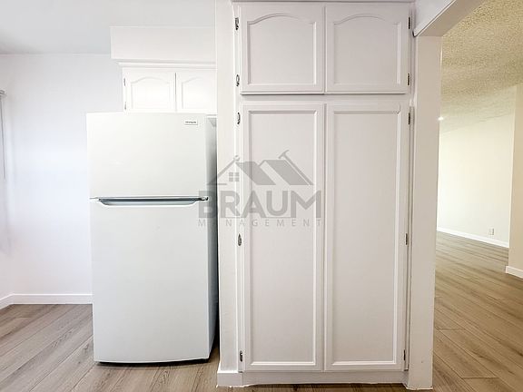 2nd image of 5433 Sepulveda Blvd #11