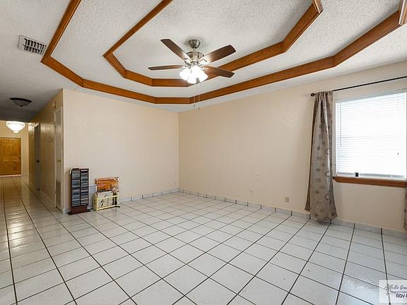 2nd image of 1425 Calle Espacio