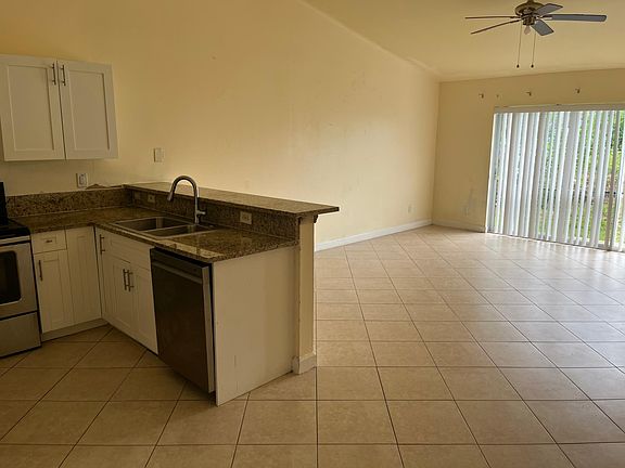 2nd image of 2130 Snead Dr