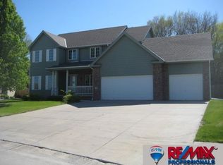 18145 Atlas St, Omaha, NE 68130