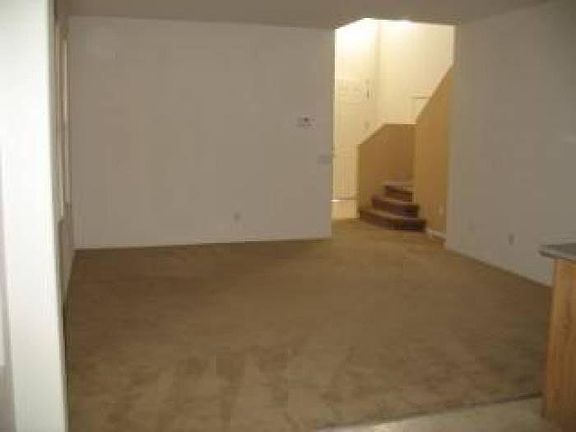 4th image of 10252 Jersey Shore Ave